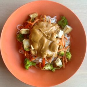 Mix Noodles, Tofu, Veggies and Sauce Together and Serve