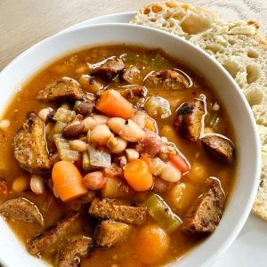 Slow Cooker 15-Bean Soup